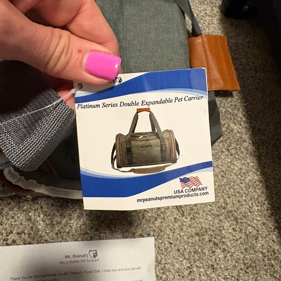 Mr. Peanut’s Platinum Series Double Expandable Pet Carrier NWT Pets up to 15 lb - Picture 10 of 14